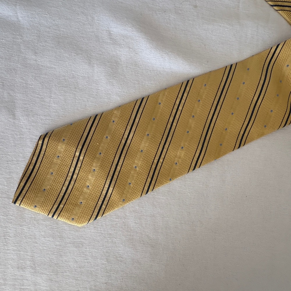 Tommy Hilfiger Mens Silk Tie Yellow Burgundy Striped Polka Dot Made in USA - Picture 6 of 7